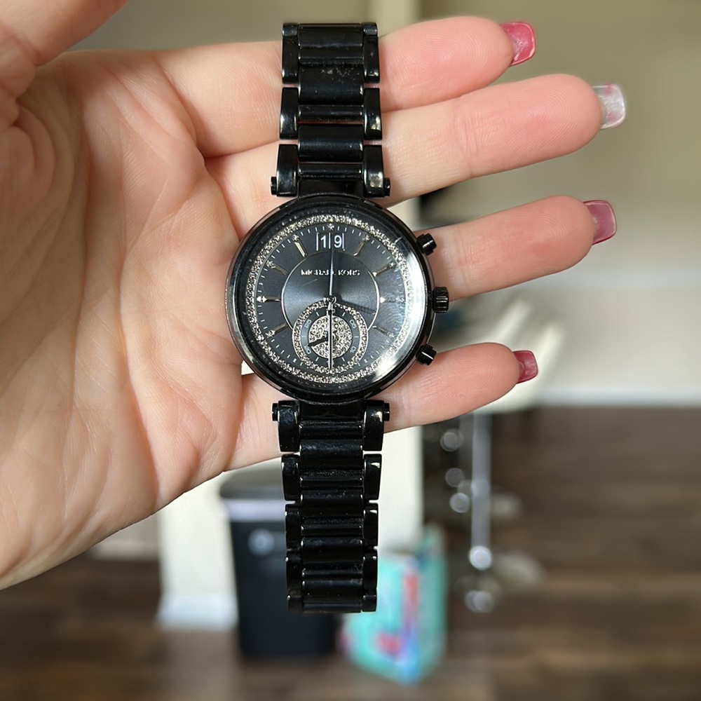 Black MK watch - Picture 4 of 5